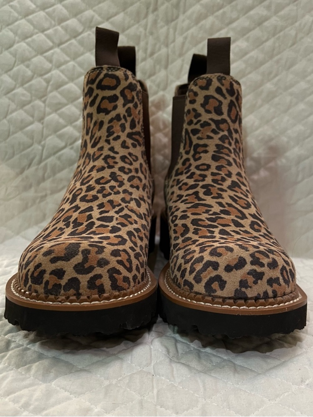 Ariat Fatbaby Chelsea Western Boot in Cheetah Print - Picture 4 of 12